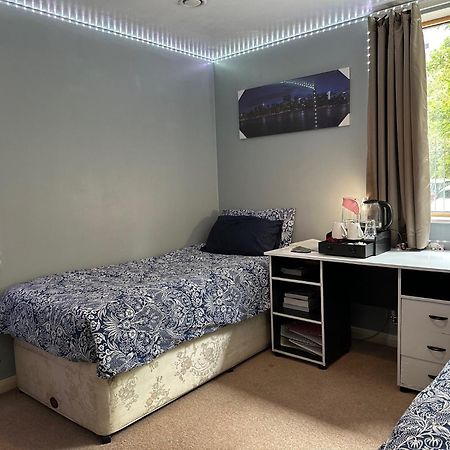 Apartamento London Gateway Get-Away Hounslow Exterior foto